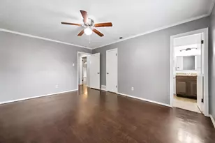 8351 Lullwater Dr, Dallas, TX 75218 - Photo 22
