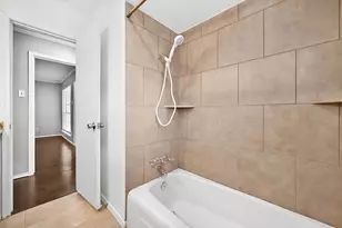 8351 Lullwater Dr, Dallas, TX 75218 - Photo 20