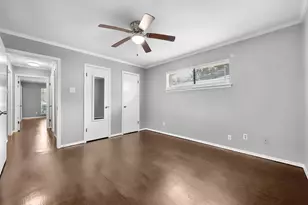 8351 Lullwater Dr, Dallas, TX 75218 - Photo 18