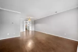 8351 Lullwater Dr, Dallas, TX 75218 - Photo 4