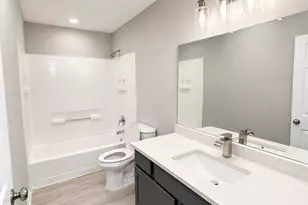 1217 S 9th St, Corsicana, TX 75110 - Photo 2