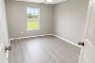 1217 S 9th St, Corsicana, TX 75110 - Photo 4