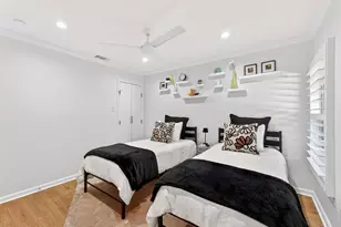 9805 Airline Rd, Dallas, TX 75230 - Photo 16