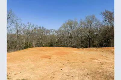110 Elmwood Ct, Palestine, TX 75801 - Photo 2