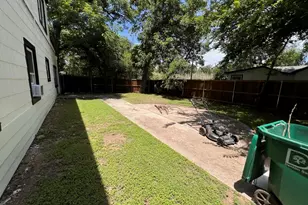 622 N Austin St, Denton, TX 76201 - Photo 24