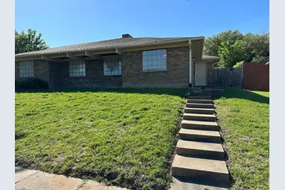 2818 Golfing Green Drive, Farmers Branch, TX 75234 - Photo 2