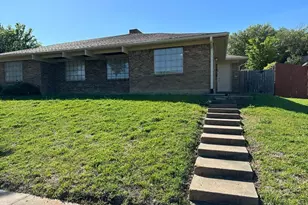 2818 Golfing Green Dr, Farmers Branch, TX 75234 - Photo 2