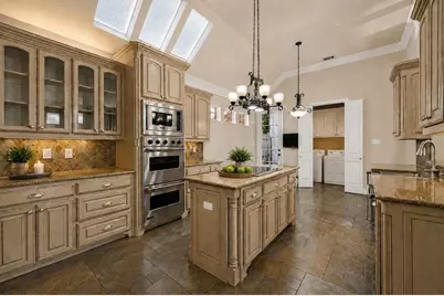 3785 Park Place, Addison, TX 75001 - Photo 10