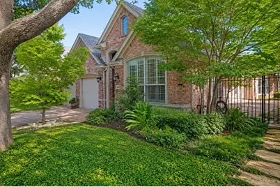 3785 Park Place, Addison, TX 75001 - Photo 2