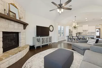 2124 Bishop Barrel Lane, Saint Paul, TX 75098 - Photo 2