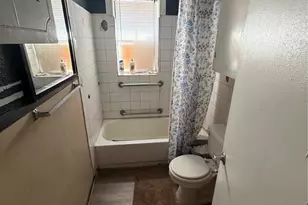 303 N Masters Dr, Dallas, TX 75217 - Photo 6