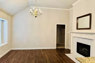 215 Springpark Dr, Arlington, TX 76014 - Photo 8