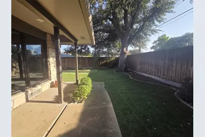 9334 Hunters Creek Drive, Dallas, TX 75243 - Photo 24
