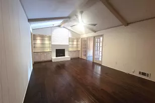 9334 Hunters Creek Dr, Dallas, TX 75243 - Photo 30