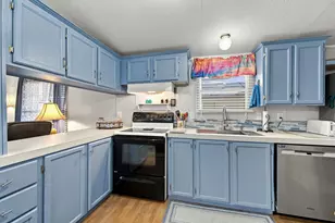 206 Brazos Harbor Dr, Granbury, TX 76048 - Photo 12