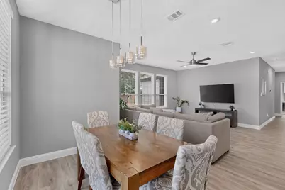 909 Marcellus Court, Arlington, TX 76011 - Photo 6