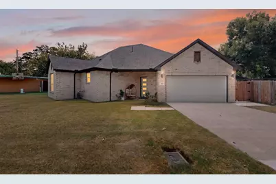 909 Marcellus Court, Arlington, TX 76011 - Photo 1