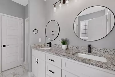 909 Marcellus Court, Arlington, TX 76011 - Photo 8