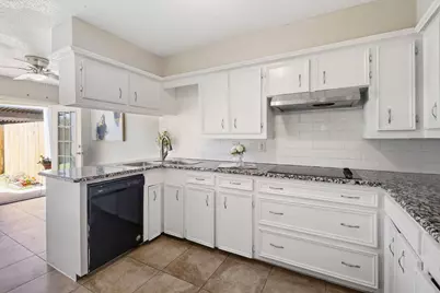 310 Candlewood Place, Richardson, TX 75081 - Photo 20