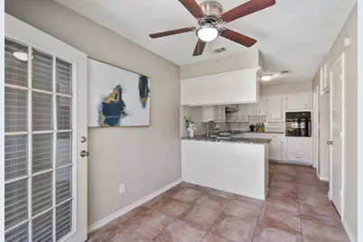 310 Candlewood Place, Richardson, TX 75081 - Photo 24