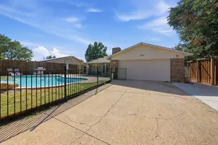 3138 Barton Rd, Carrollton, TX 75007 - Photo 22