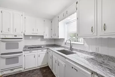 302 W 4th Street, Justin, TX 76247 - Photo 14
