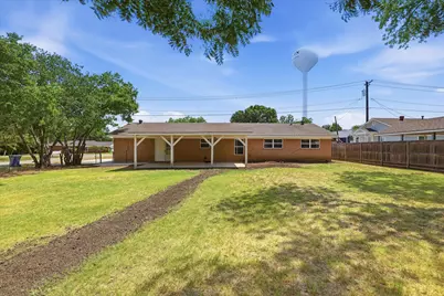 302 W 4th Street, Justin, TX 76247 - Photo 26