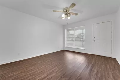510 Pleasant Valley Road, Garland, TX 75040 - Photo 8