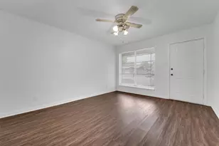 510 Pleasant Valley Rd, Garland, TX 75040 - Photo 8