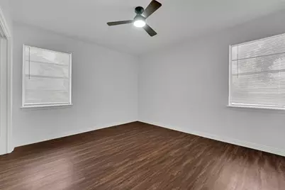 510 Pleasant Valley Road, Garland, TX 75040 - Photo 16