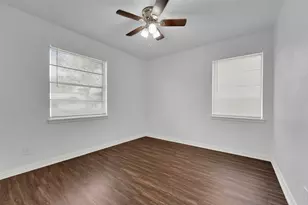 510 Pleasant Valley Rd, Garland, TX 75040 - Photo 12