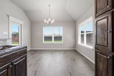 451 Silverton Drive, Granbury, TX 76049 - Photo 14