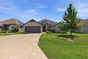 451 Silverton Dr, Granbury, TX 76049 - Photo 1