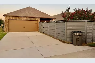 7012 Wildflower Way, Little Elm, TX 76227 - Photo 22