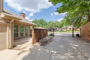 1801 Fern Ct, Grapevine, TX 76051 - Photo 22