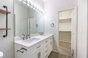 1801 Fern Ct, Grapevine, TX 76051 - Photo 12