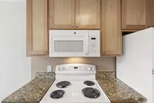 2016 Paisley Dr, Arlington, TX 76015 - Photo 2