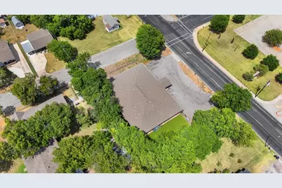 1125 Roberts Cut Off Road, River Oaks, TX 76114 - Photo 8