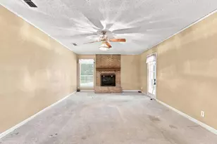 613 Cooper St, Ennis, TX 75119 - Photo 6