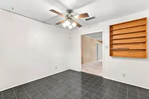 613 Cooper St, Ennis, TX 75119 - Photo 14