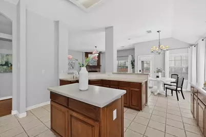 100 Shumard Court, Irving, TX 75063 - Photo 8