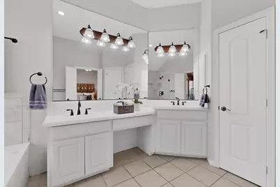 100 Shumard Court, Irving, TX 75063 - Photo 18