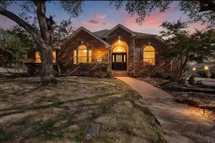 100 Shumard Ct, Irving, TX 75063 - Photo 1