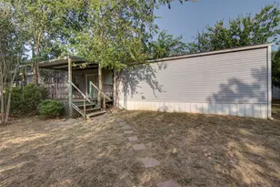 2307 NE 2nd St, Mineral Wells, TX 76067 - Photo 28