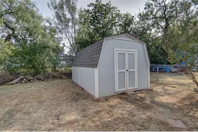 2307 NE 2nd Street, Mineral Wells, TX 76067 - Photo 30