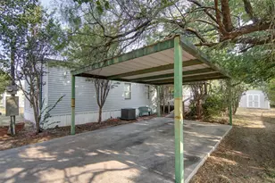 2307 NE 2nd St, Mineral Wells, TX 76067 - Photo 2