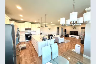 402 Coyote Creek Drive, Lavon, TX 75166 - Photo 6