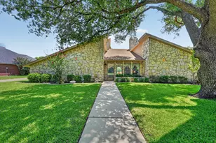 4001 Snow Creek Dr, Fort Worth, TX 76008 - Photo 2