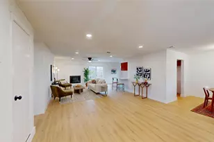 4122 Victoria St, Irving, TX 75062 - Photo 4