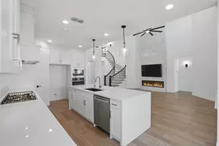 10614 Born Free Rd, Frisco, TX 75035 - Photo 8